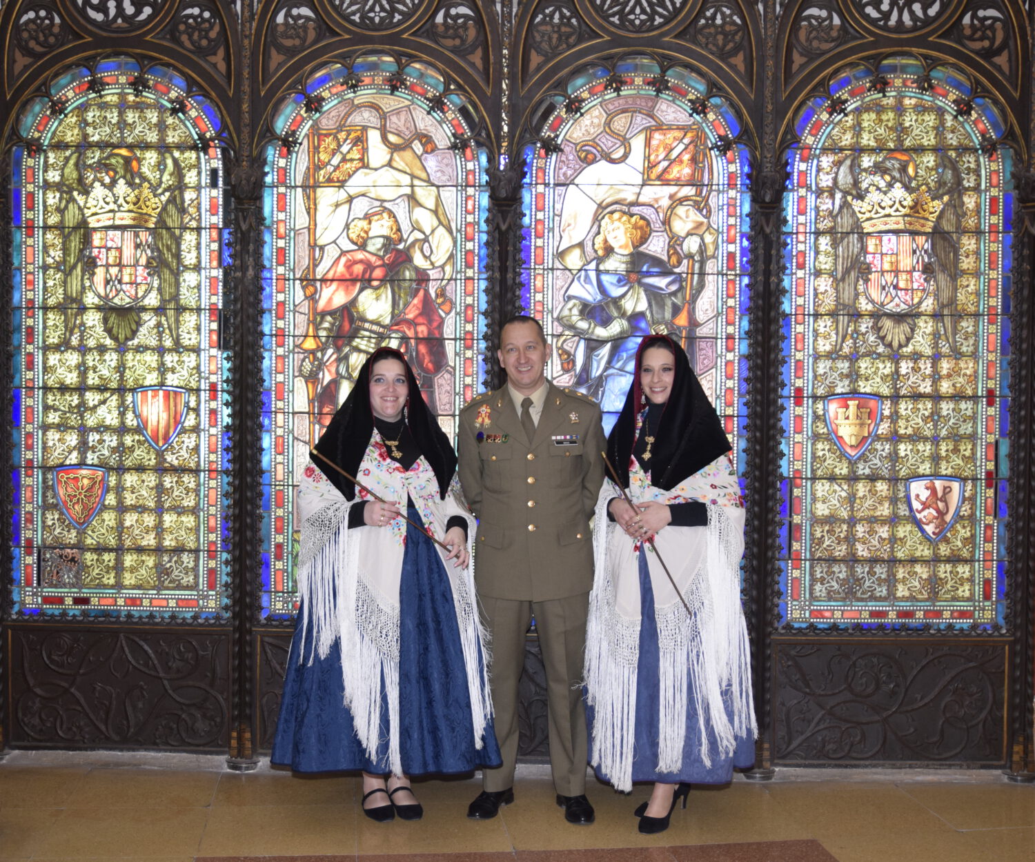 El Teniente de Alcaide del Patronato del Alcázar, Tcol. D. Ángel Manuel Borao Bastardo, en ausencia del Coronel Alcaide, ha recibido a las alcaldesas en la Academia de Artillería