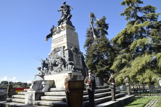 Elogio del capitán de Artillería D. Jorge Cotilla Mestre, a los capitanes don Luis Daoíz y don Pedro Velarde 1