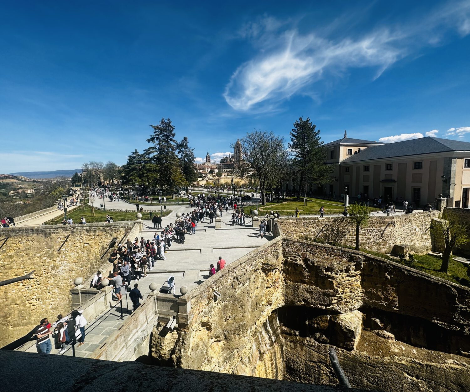Visitantes Alcázar Semana Santa 2023 (2)